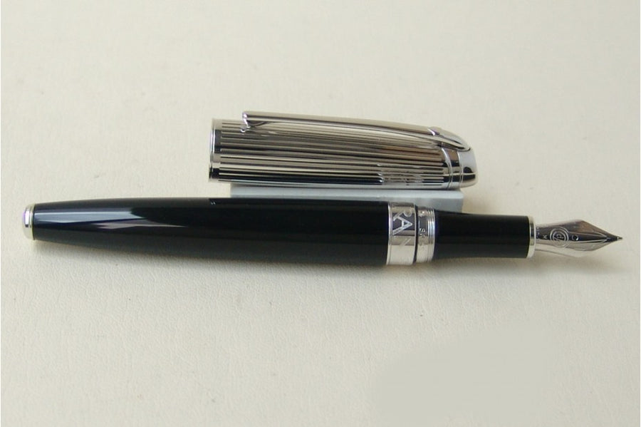 Caran d'Ache Leman Fountain Pen - Bicolour Black with Black Grip Section - KSGILLS.com | The Writing Instruments Expert
