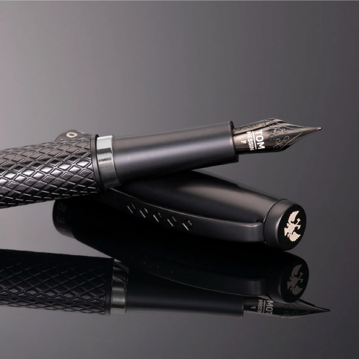 KSG set - Tom Hessin Carbon Steel Fountain Pen - Black Matte Achromatic Guilloche Black Trim