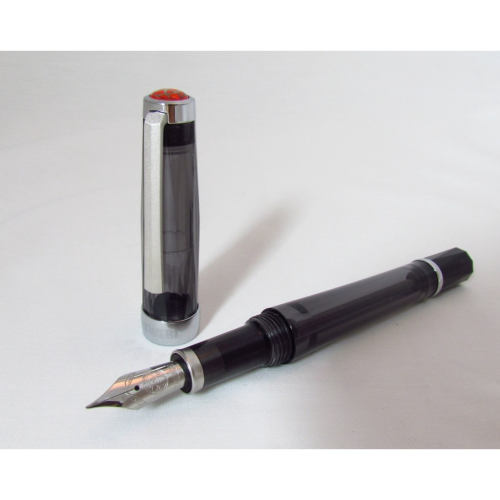 TWSBI Vac 700 Fountain Pen - Smoky Black - KSGILLS.com | The Writing Instruments Expert