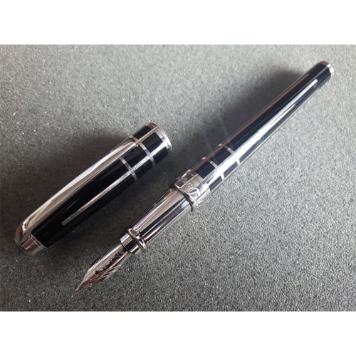 S. T. Dupont Olympio Onyx Placed Lacquer Large Fountain Pen - KSGILLS.com | The Writing Instruments Expert