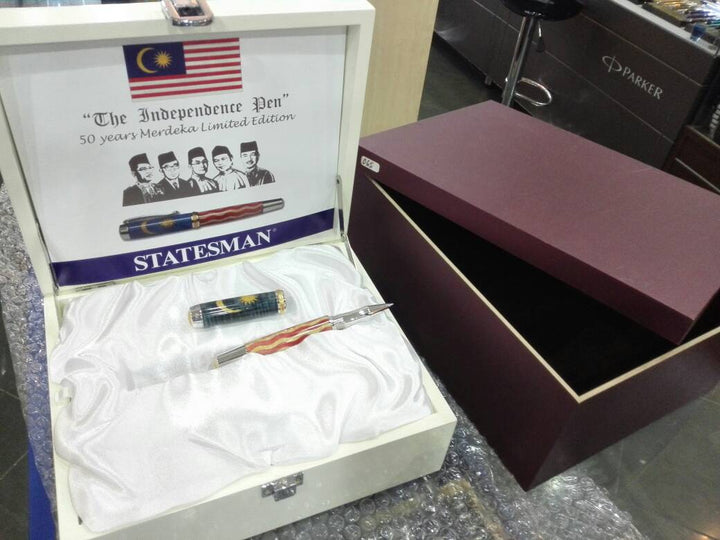 Statesman Malaysia Merdeka Pen (The Independence) Fountain Pen - B - KSGILLS.com | The Writing Instruments Expert